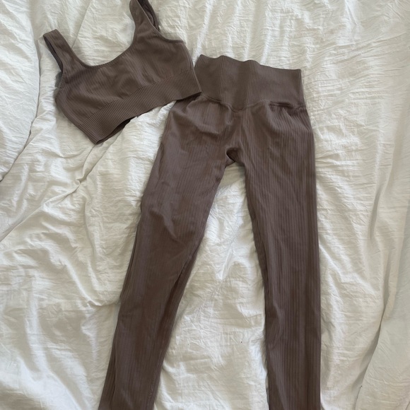 Amazon Pants - Workout Set